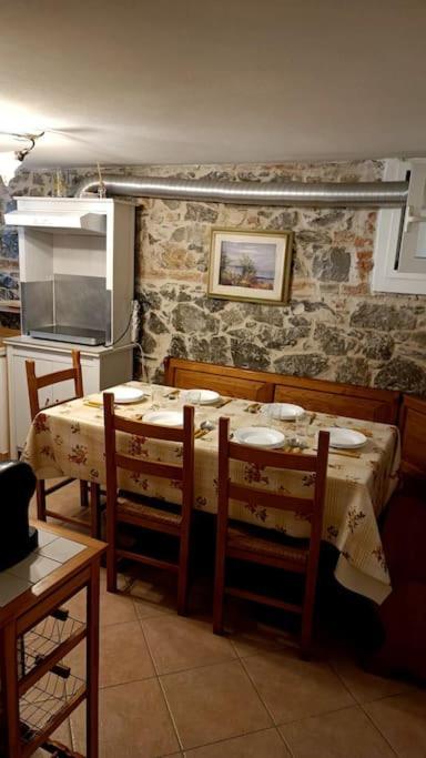 פראטו Taverna Abitazione A 15 Km Da Firenze מראה חיצוני תמונה